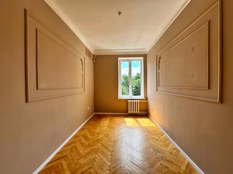 квартира за адресою Академіка Володимира Гнатюка вул. (), 3