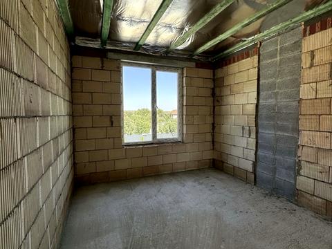 будинок за адресою Віктора Макогона вул.