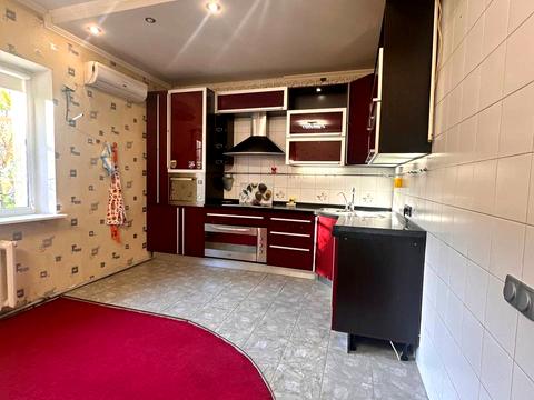 будинок за адресою Лабораторна вул., 16