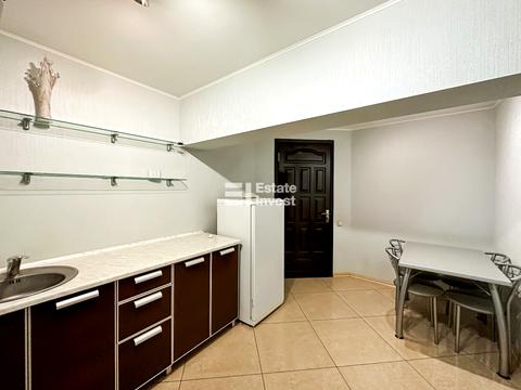 комерційна за адресою Космічна вул., 4/11