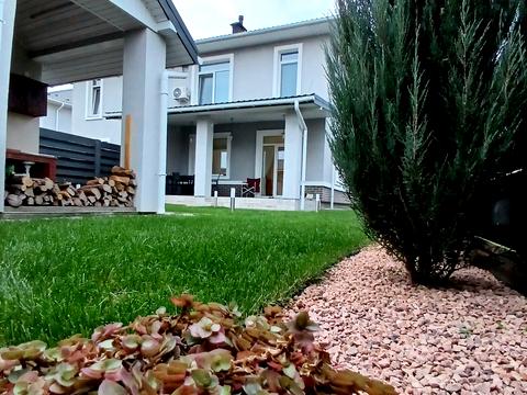 будинок за адресою Стуса