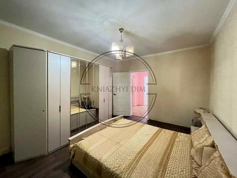 квартира за адресою Миколи Бажана просп., 7-Б