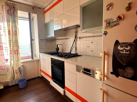 квартира за адресою житловий масив Тополя-2 вул., 12