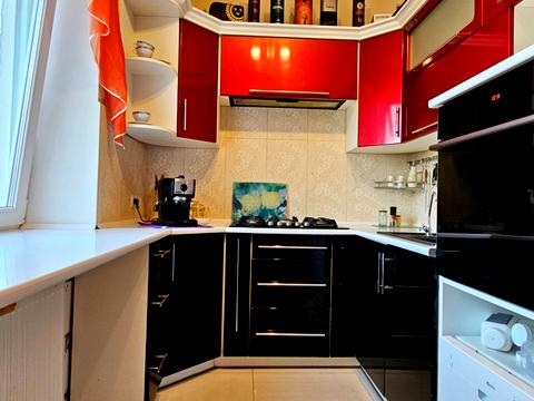 квартира за адресою Металургів просп., 80