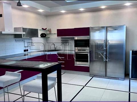 квартира за адресою Анни Ахматової вул., 13-Г