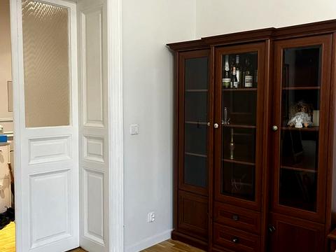 квартира за адресою Михайла Грушевського вул., 7