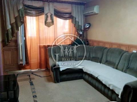 квартира за адресою Свято-Миколаївська вул. (Леніна)