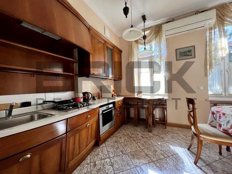 квартира за адресою Банкова вул., 1/10