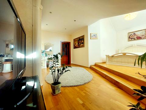 квартира по адресу Квитовая ул., 26