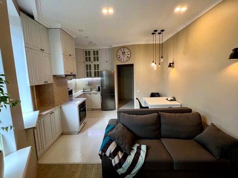 квартира за адресою Нагірна вул., 15