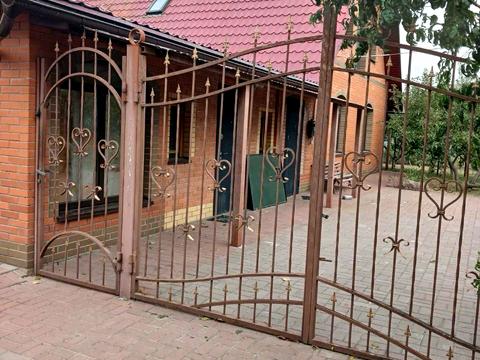 будинок за адресою Розкішна