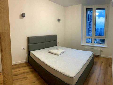 квартира за адресою Зарічна вул., 4