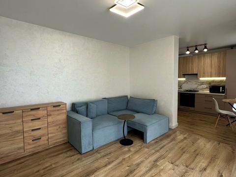 квартира за адресою Зоряна вул., 2