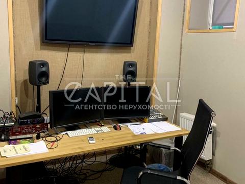 комерційна за адресою Протасів Яр вул., 8