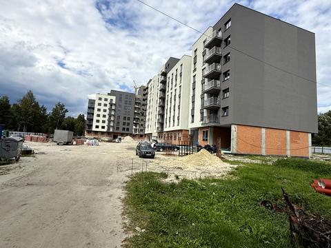 комерційна за адресою Львів, Івана Величковського вул., 84