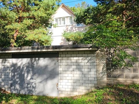 дом по адресу вулиця Євгенія Столбова