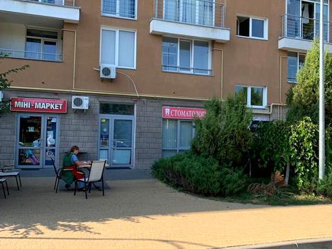 комерційна за адресою Гончарна вул., 1