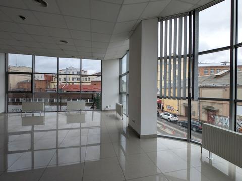 комерційна за адресою Проскурівського підпілля вул., 61