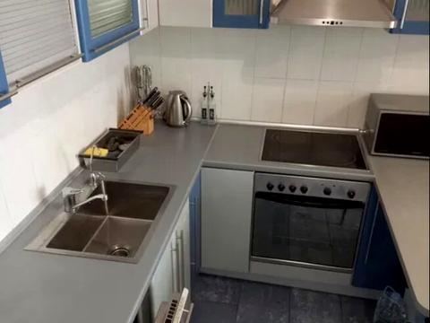 квартира за адресою Анни Ахматової вул., 47