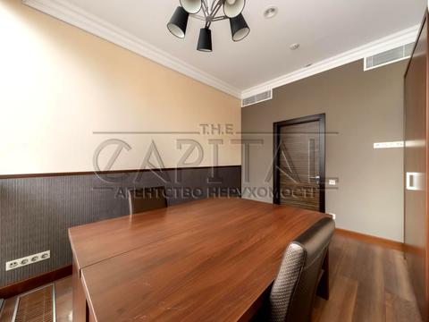 комерційна за адресою Казарменна вул. (Григорія Андрющенка), 4г