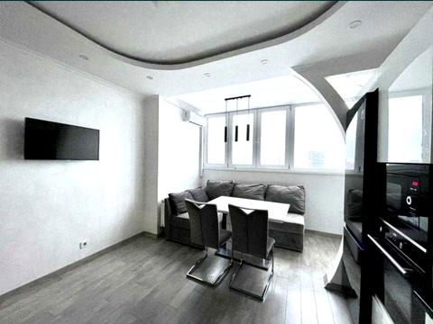 квартира за адресою Воскресенська вул., 12-Б