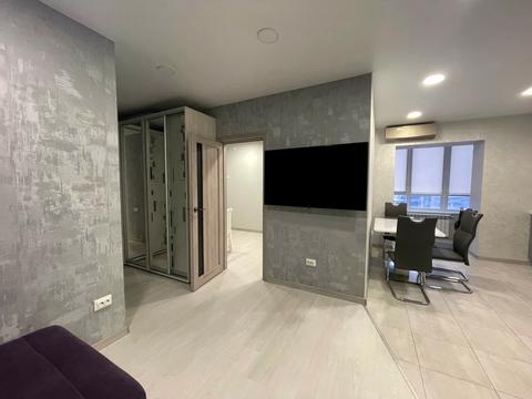 квартира за адресою Космонавтів вул., 128