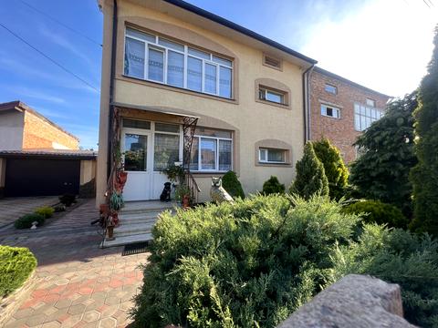 будинок за адресою смт. Рудне, Космонавтів, 21