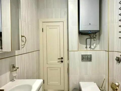 квартира за адресою Дмитра Яворницького просп. (Карла Маркса), 1а