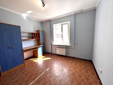 квартира за адресою Ревуцького вул., 18
