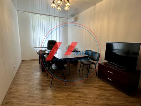 комерційна за адресою Регенераторна вул., 4