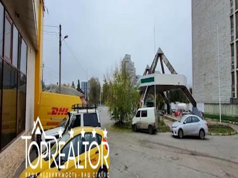 комерційна за адресою вул. Мар'їнської, 3 а