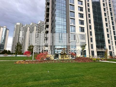 паркоместо по адресу Андрея Верхогляда ул. (Михайла Драгомирова), 20
