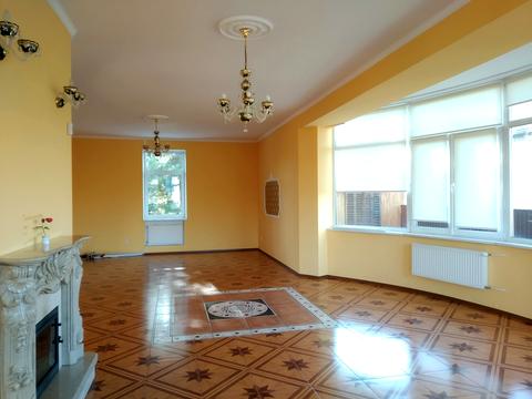 будинок за адресою Анатолія Солов'яненка вул.