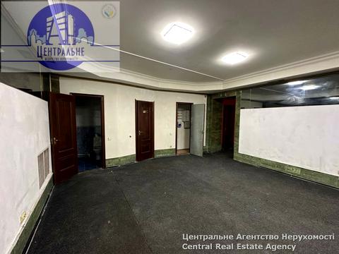 комерційна за адресою Вокзальна, 21