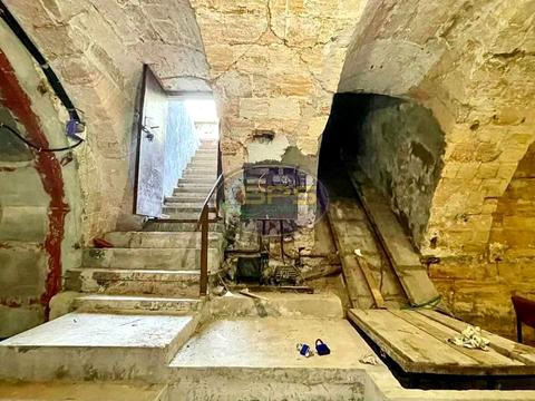 коммерческая по адресу Троицкая ул., 45