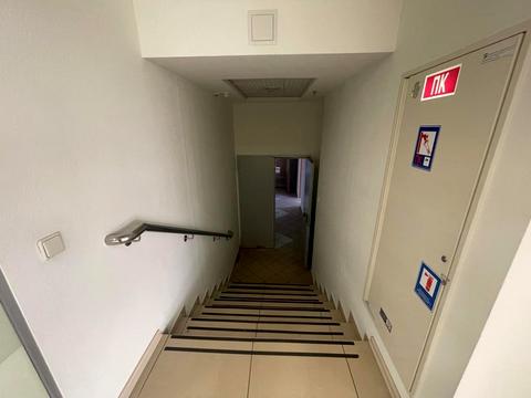 комерційна за адресою Богдана Хмельницького вул., 52