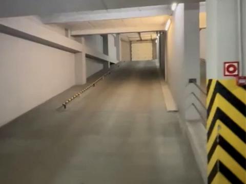 паркомісце за адресою Аркадійське плато вул. (Гагаринське плато), 5/2