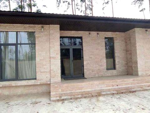 будинок за адресою Вишнева вул.