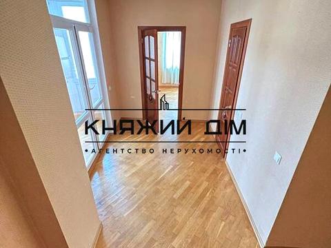 квартира за адресою Митрополита Андрея Шептицького вул. (Анатолія Луначарського), 10