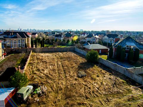 комерційна за адресою Каштановий провулок, 3