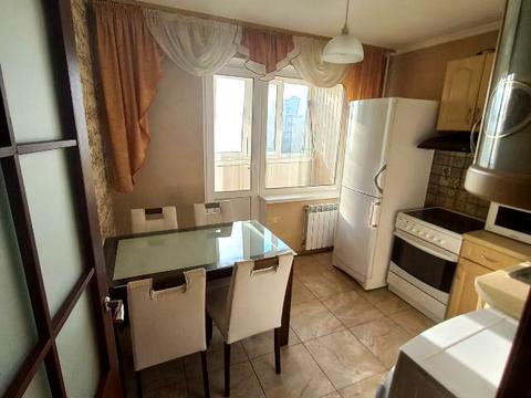 квартира за адресою Голосіївський просп. (40-річчя Жовтня), 11