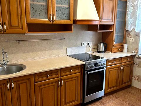 квартира за адресою Володимира Івасюка просп. (Героїв Сталінграду), 14