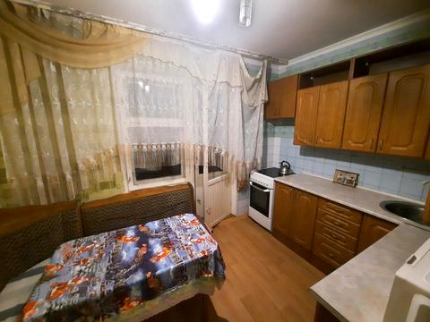 квартира за адресою Салютна вул., 42/46