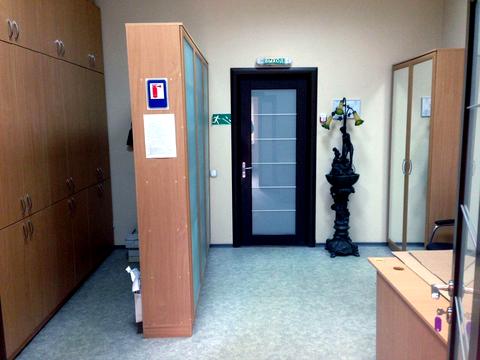 комерційна за адресою Нетіченська вул., 25