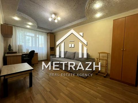 квартира за адресою Польова вул., 8