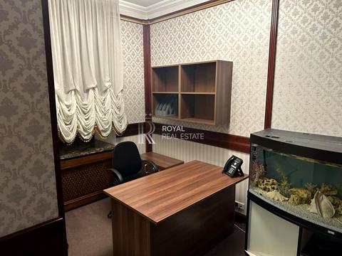 комерційна за адресою Костельна вул., 4