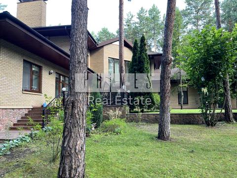дом по адресу Молодіжна вул.