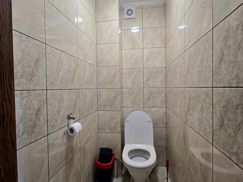 будинок за адресою Вишнева, 1