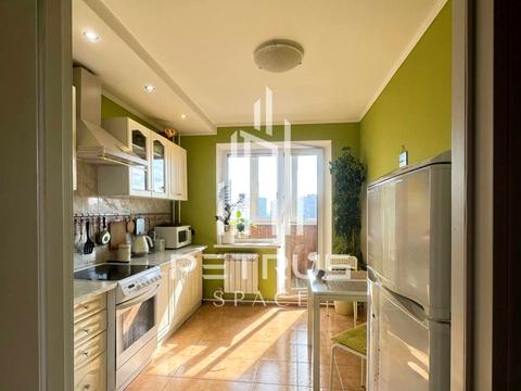 квартира за адресою Михайла Гришка вул., 8