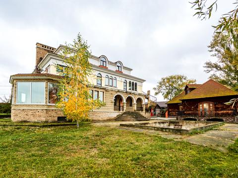 комерційна за адресою Риболовецька вул., 1